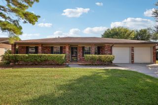 10422 Rocky Hollow Road, La Porte, TX 77571