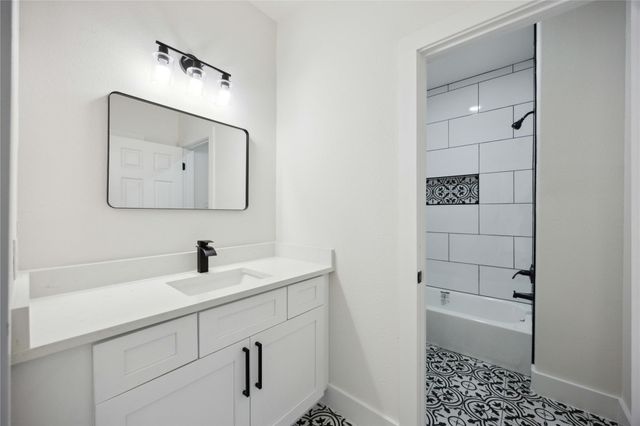 3210 Retta Street A-B, Houston, TX 77026