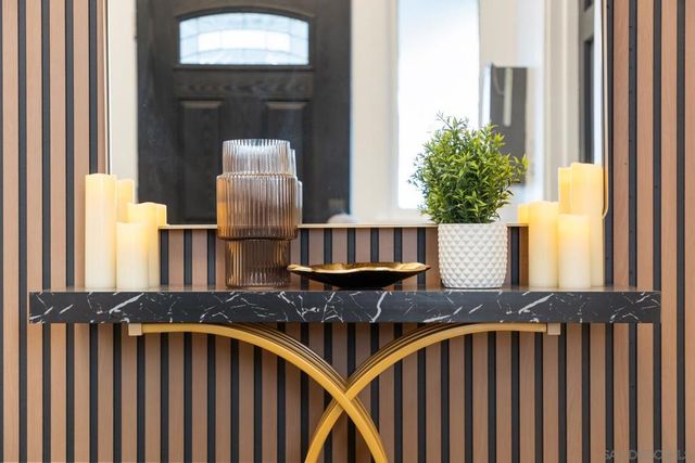 1055 21st, San Diego, CA 92102