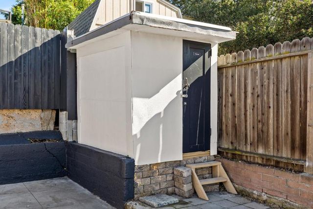 1055 21st, San Diego, CA 92102