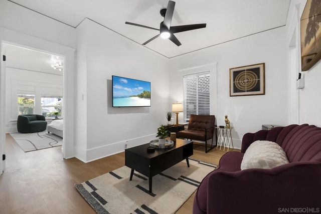 1055 21st, San Diego, CA 92102