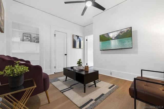 1055 21st, San Diego, CA 92102