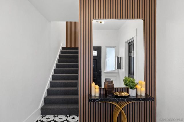 1055 21st, San Diego, CA 92102