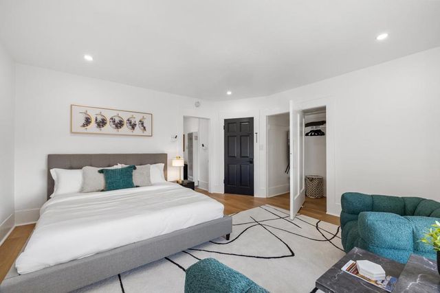 1055 21st, San Diego, CA 92102