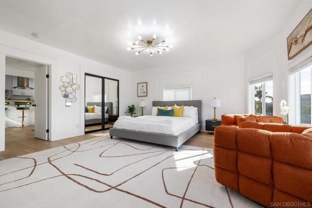 1055 21st, San Diego, CA 92102