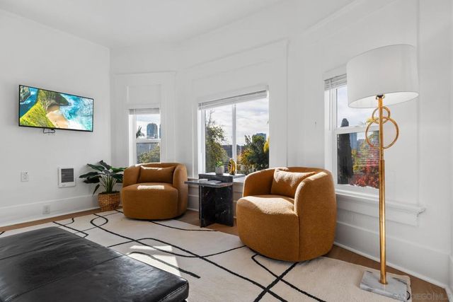 1055 21st, San Diego, CA 92102