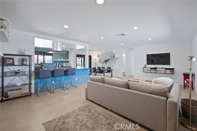 6748 San Angelo, Joshua Tree, CA 92252