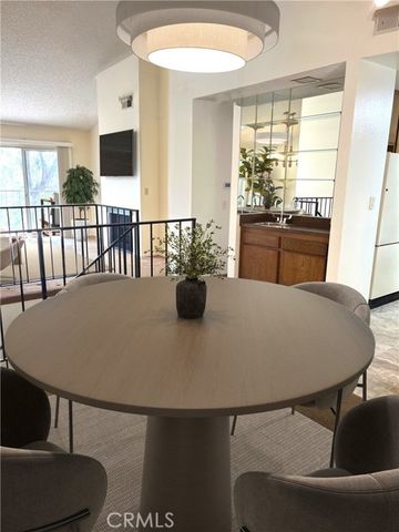 11427 Tampa Avenue 76, Porter Ranch (los Angeles), CA 91326