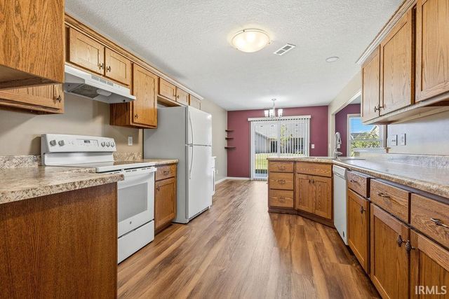 426 Crown Hill Drive, Huntington, IN 46750