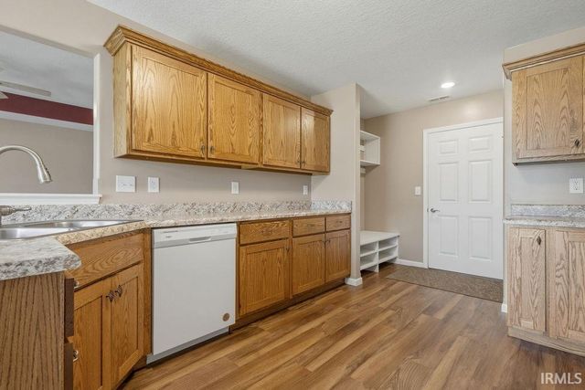 426 Crown Hill Drive, Huntington, IN 46750