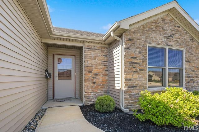 426 Crown Hill Drive, Huntington, IN 46750