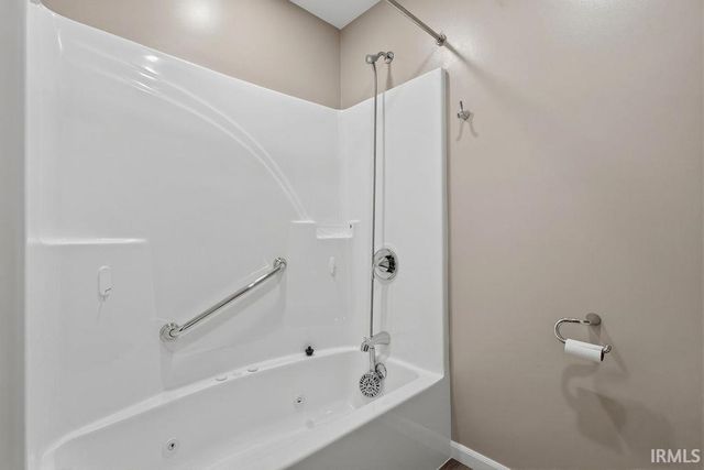 426 Crown Hill Drive, Huntington, IN 46750