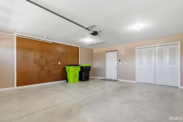 426 Crown Hill Drive, Huntington, IN 46750