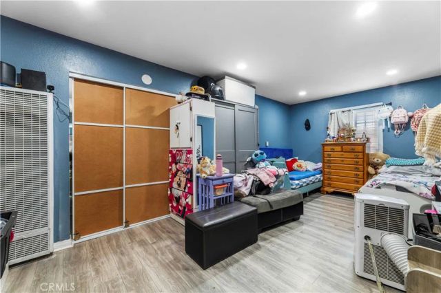 907 E 109th, Los Angeles, CA 90059