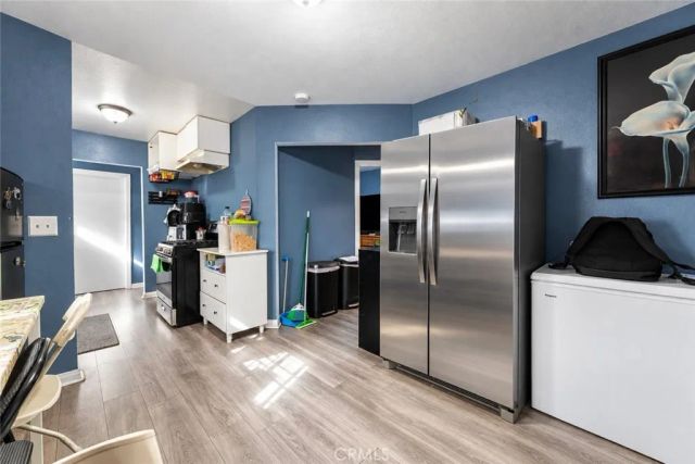 907 E 109th, Los Angeles, CA 90059