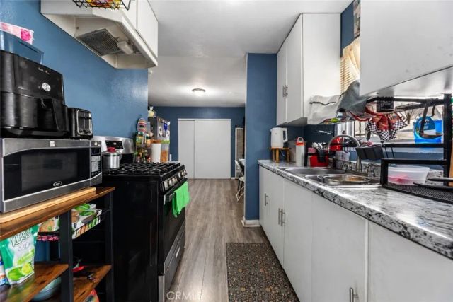 907 E 109th, Los Angeles, CA 90059