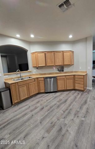 17328 W Pinnacle Vista dr Drive, Surprise, AZ 85387