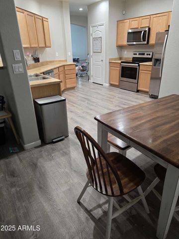 17328 W Pinnacle Vista dr Drive, Surprise, AZ 85387