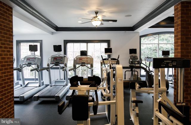135 Yellowstone Dr Apt 301, Charlottesville, VA 22903