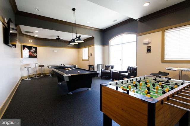 135 Yellowstone Dr Apt 301, Charlottesville, VA 22903