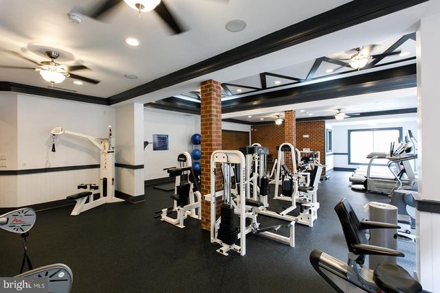 135 Yellowstone Dr Apt 301, Charlottesville, VA 22903