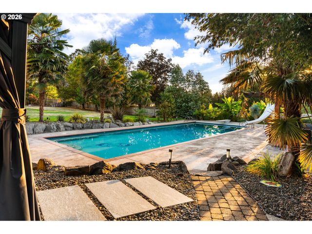 16004 Ne 203RD Ct, Brush Prairie, WA 98606
