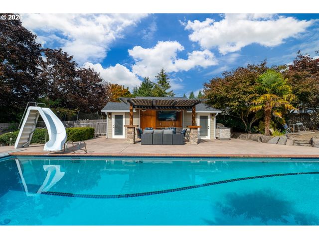 16004 Ne 203RD Ct, Brush Prairie, WA 98606