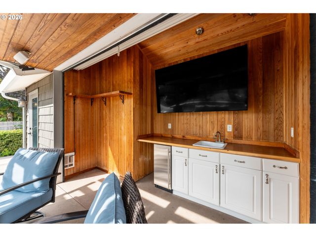 16004 Ne 203RD Ct, Brush Prairie, WA 98606