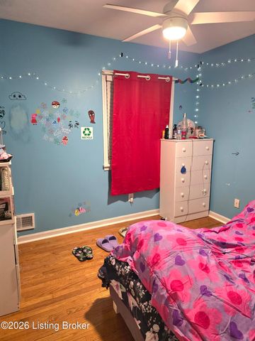 6811 Copra Ln, Louisville, KY 40219