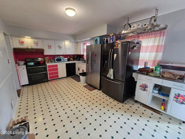 6811 Copra Ln, Louisville, KY 40219