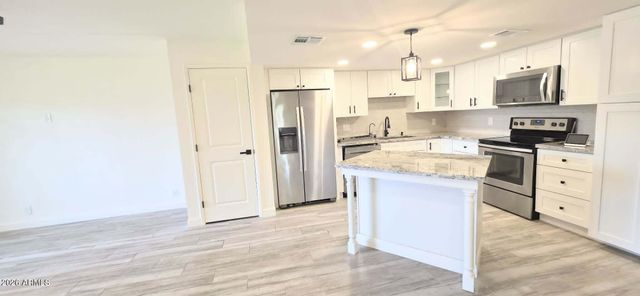 7910 E CAMELBACK Road 104, Scottsdale, AZ 85251