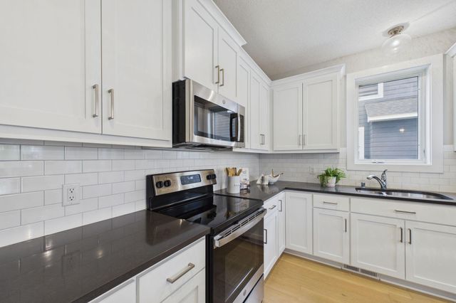 6344 Red Cedar Drive, Chaska, MN 55318