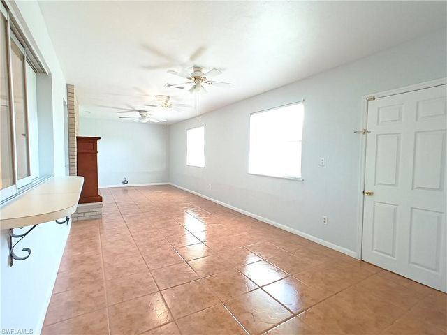 1326 SE 23rd TER, Cape Coral, FL 33990
