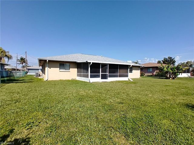 1326 SE 23rd TER, Cape Coral, FL 33990