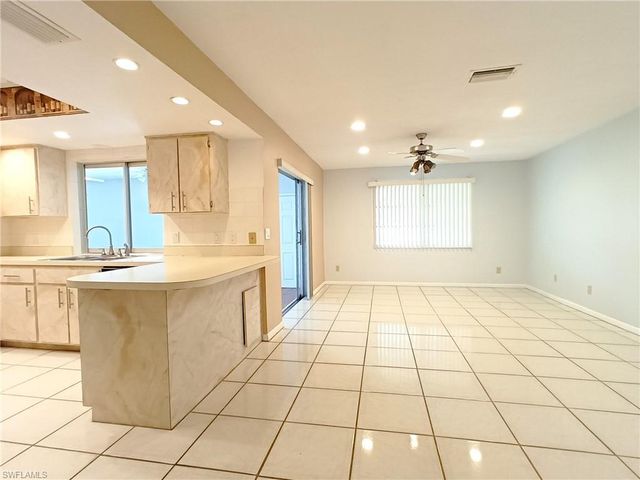 1326 SE 23rd TER, Cape Coral, FL 33990