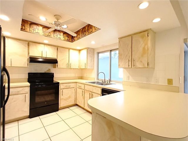 1326 SE 23rd TER, Cape Coral, FL 33990