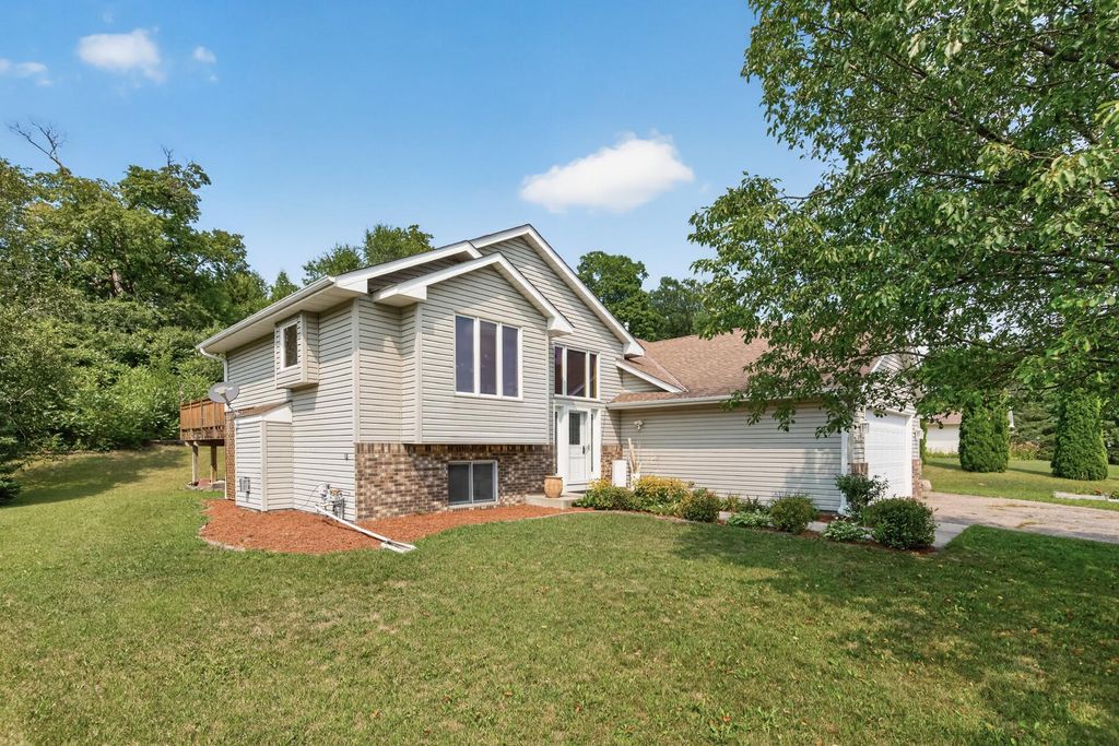 8510 Trista Lane E, Saint Bonifacius, MN 55375 — exterior