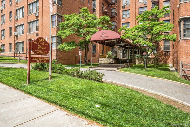 555 Bronx River Road 3P, Yonkers, NY 10704