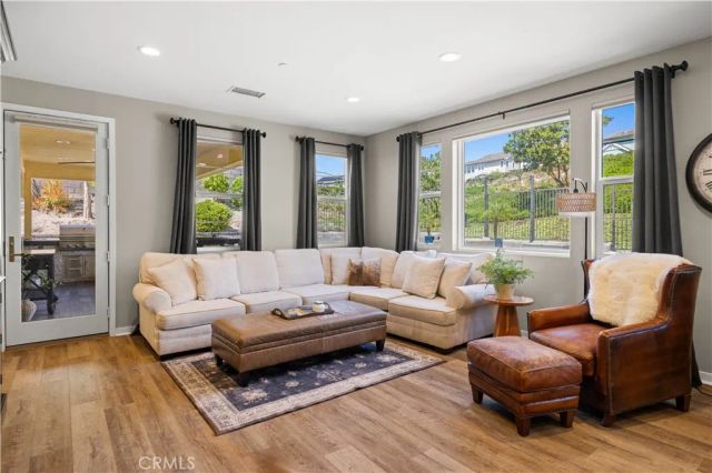 8 Alienta Lane, Rancho Mission Viejo, CA 92694