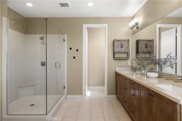 8 Alienta Lane, Rancho Mission Viejo, CA 92694