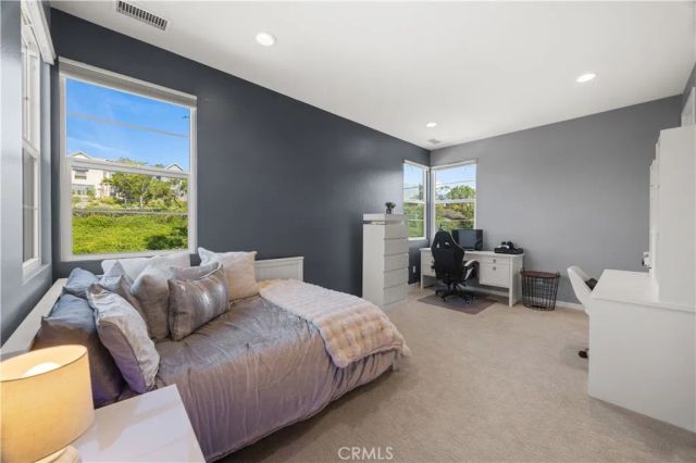 8 Alienta Lane, Rancho Mission Viejo, CA 92694