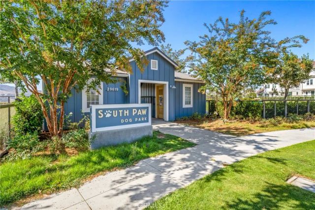 8 Alienta Lane, Rancho Mission Viejo, CA 92694