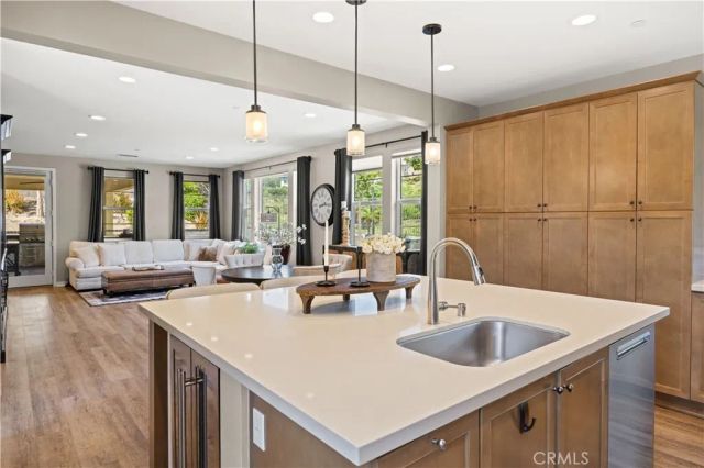 8 Alienta Lane, Rancho Mission Viejo, CA 92694