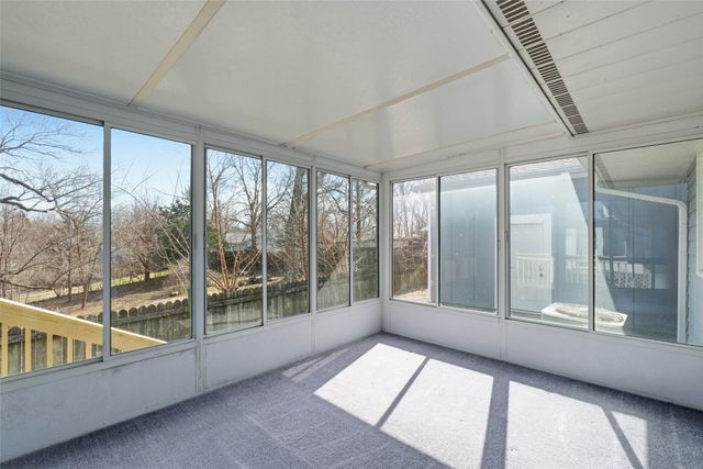 1306 E 6th Street S, Newton, IA 50208