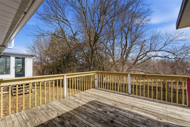 1306 E 6th Street S, Newton, IA 50208