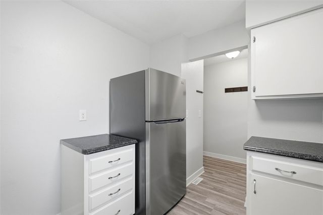 1306 E 6th Street S, Newton, IA 50208