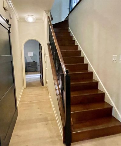 806 Rock Creek DR, West Lake Hills, TX 78746