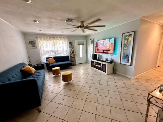 3390 Artesian Drive, Lake Worth, FL 33462