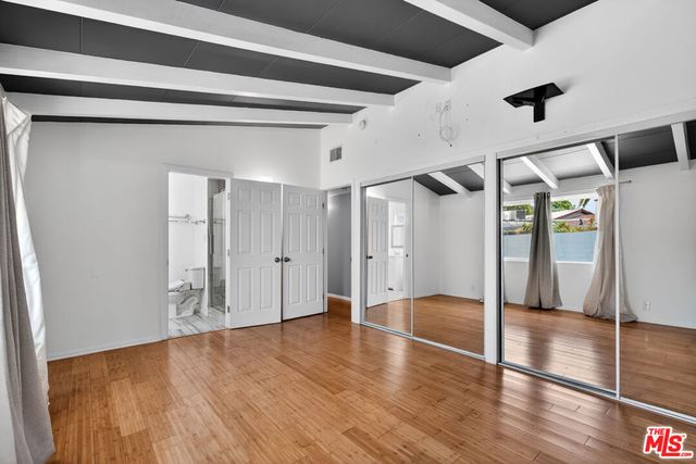 6292 Lubao Avenue, Woodland Hills, CA 91367