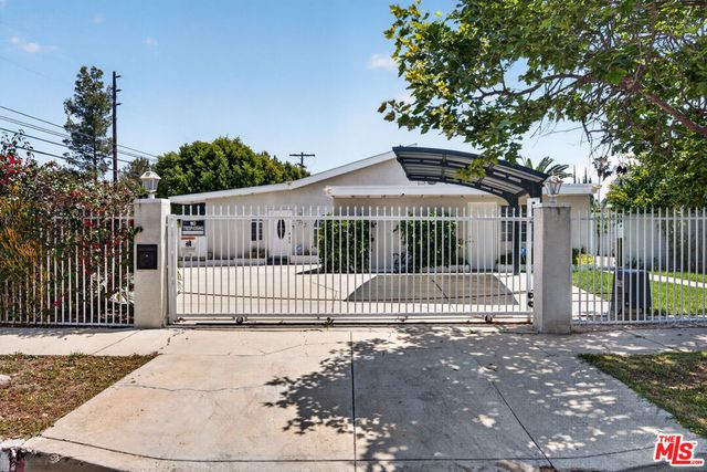 6292 Lubao Avenue, Woodland Hills, CA 91367